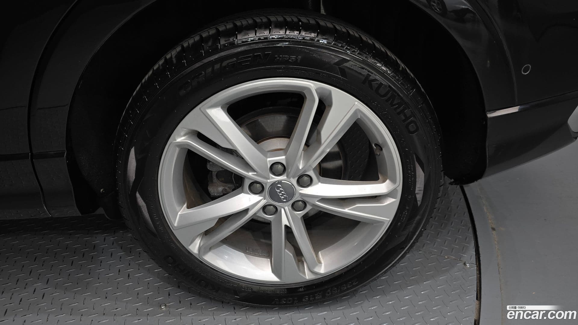 Main__Slider__Photo:Q3 Audi 2020.6-20