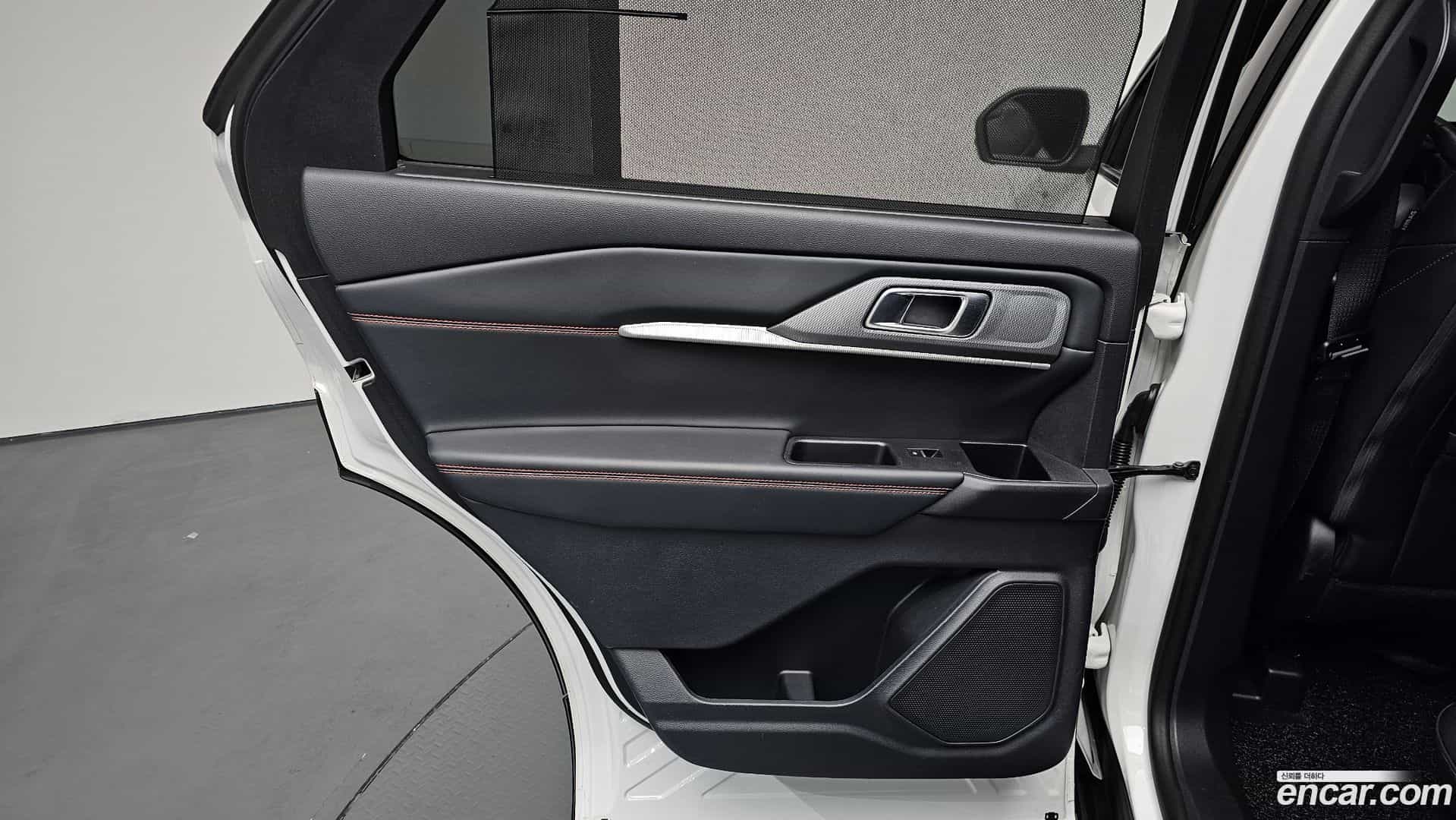 Explorer Ford 2024.11-INNER-035