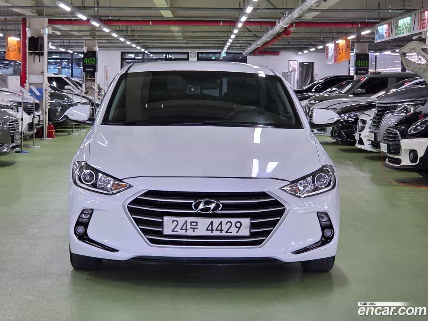AVANTE Hyundai 2016.4-OUTER-003