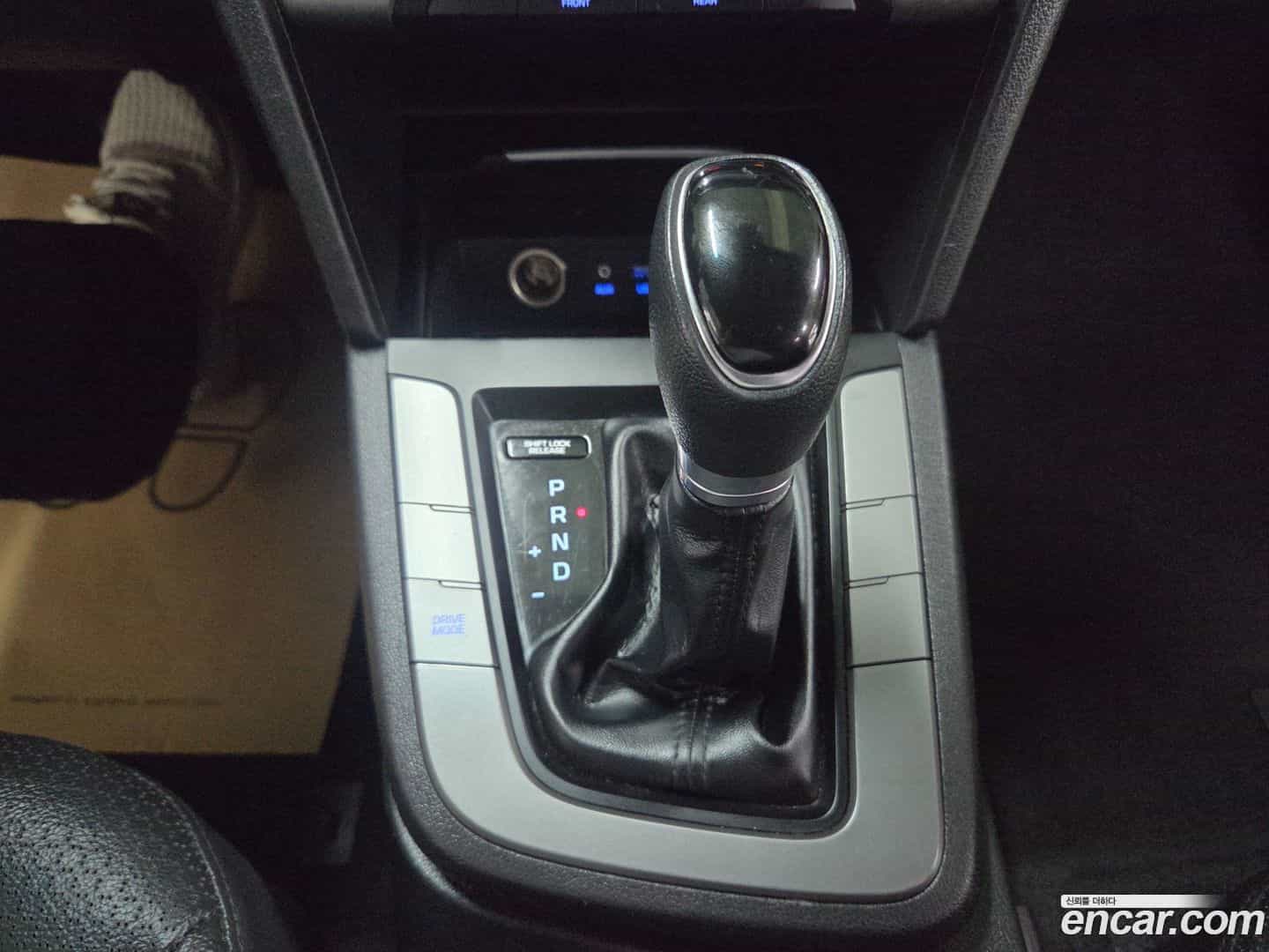 AVANTE Hyundai 2016.4-OPTION-019
