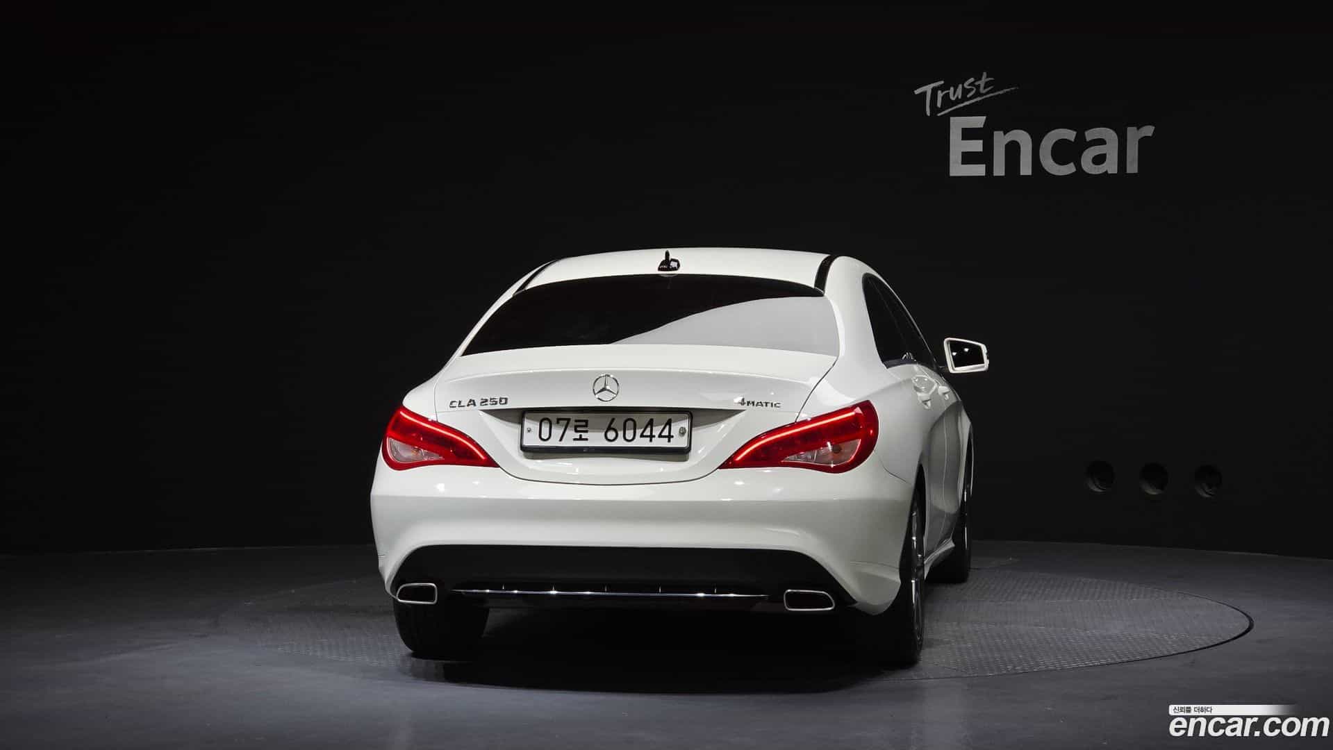 CLA-Class Mercedes-Benz 2014.11-OUTER-004