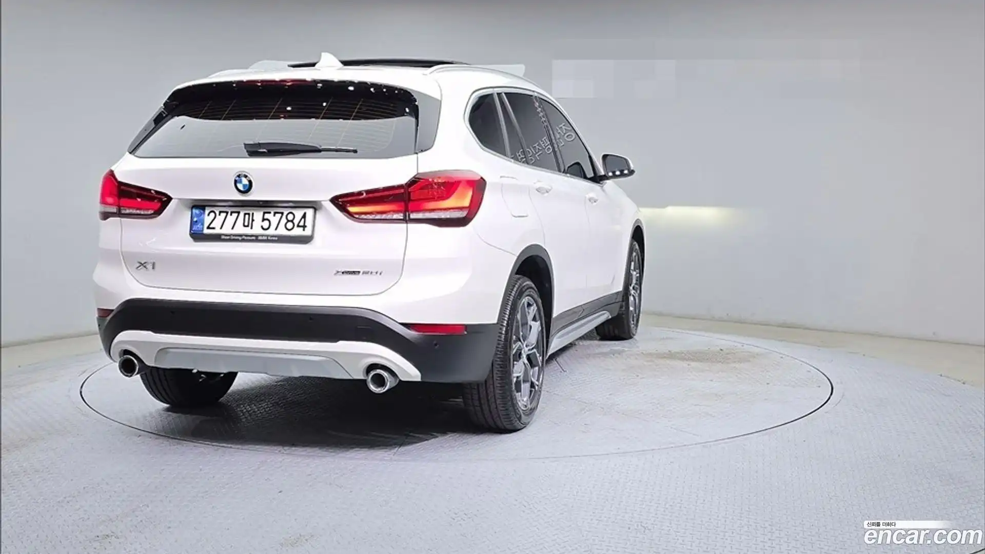 X1 BMW 2021.1-OUTER-004