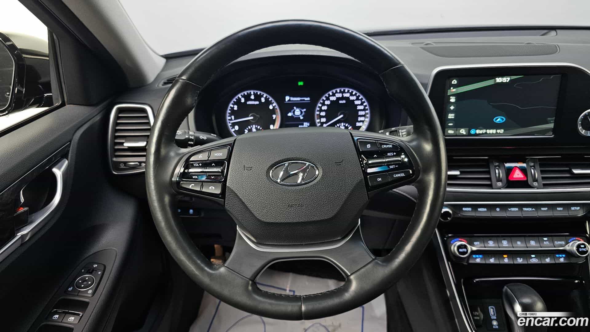 Grandeur Hyundai 2017.8-OPTION-018
