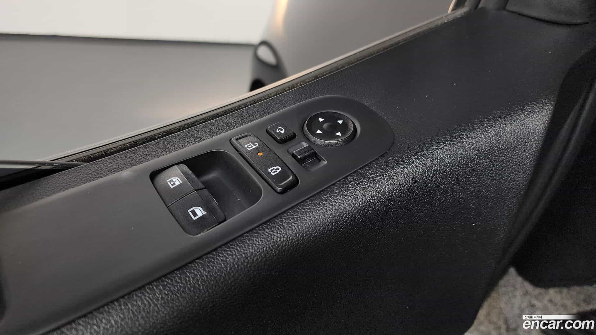 Staria Hyundai 2025.1-OPTION-041