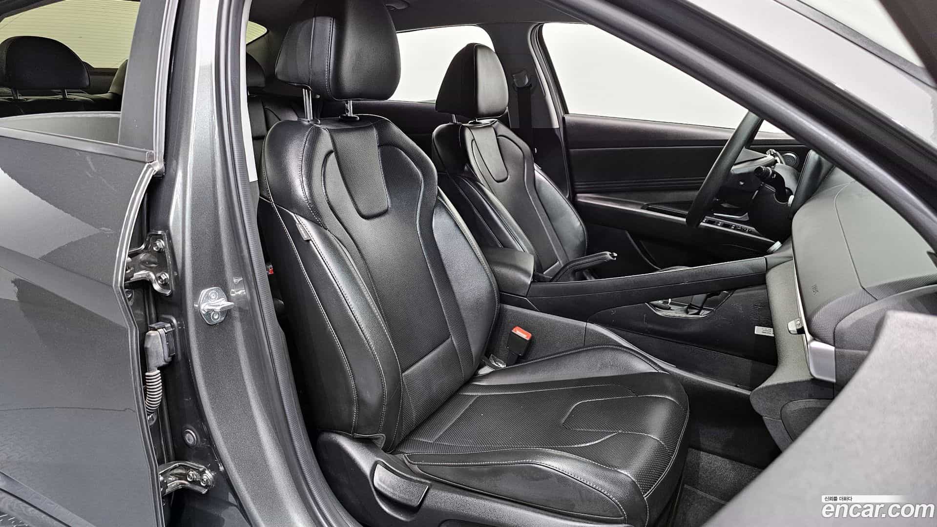AVANTE Hyundai 2023.2-OPTION-015
