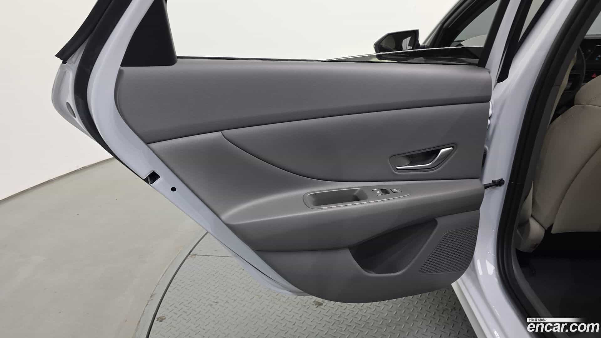 AVANTE Hyundai 2025.8-INNER-035