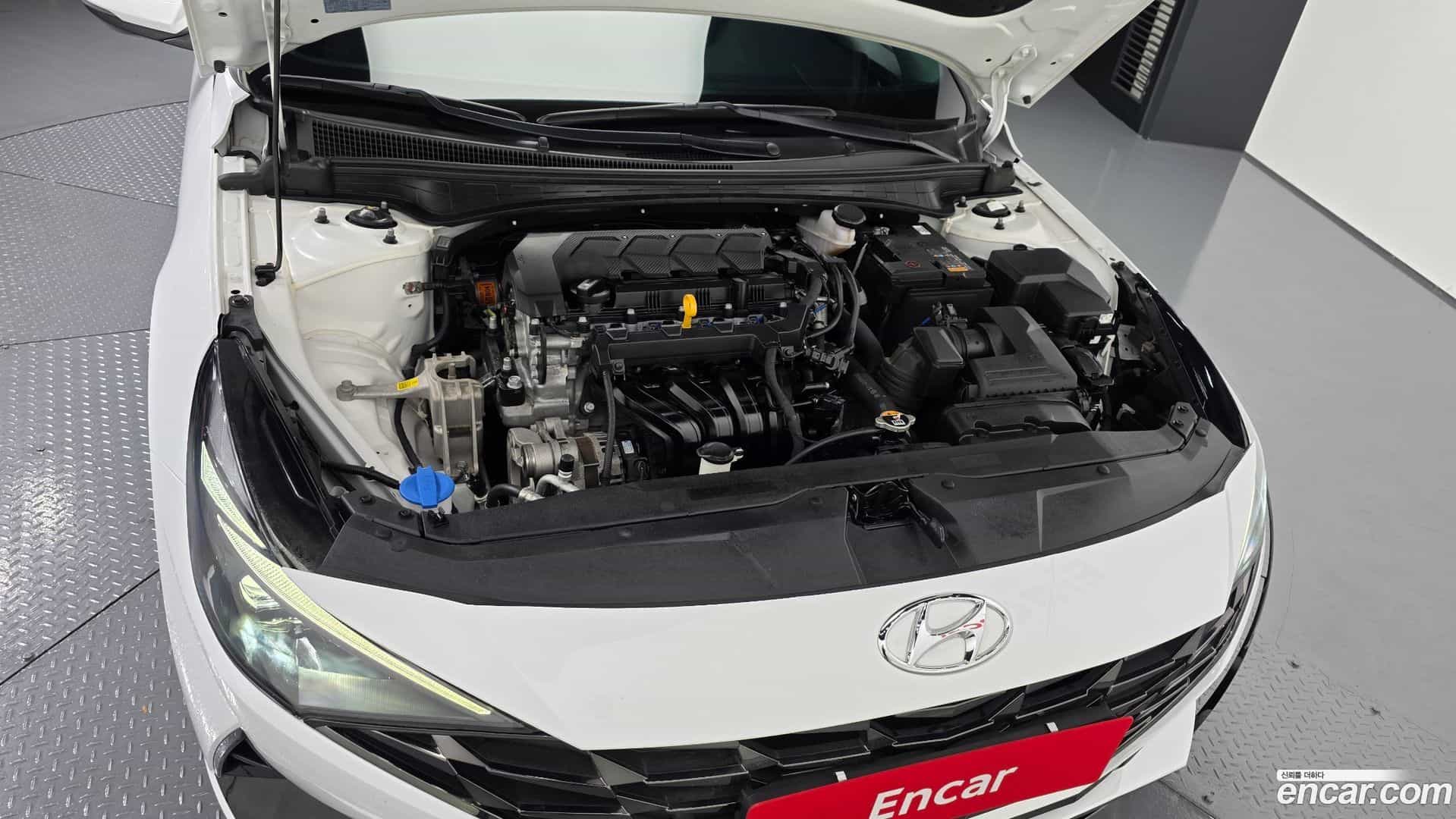 AVANTE Hyundai 2022.0-OUTER-006