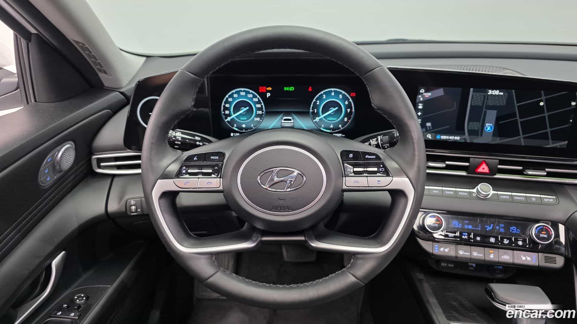 AVANTE Hyundai 2022.0-OPTION-017