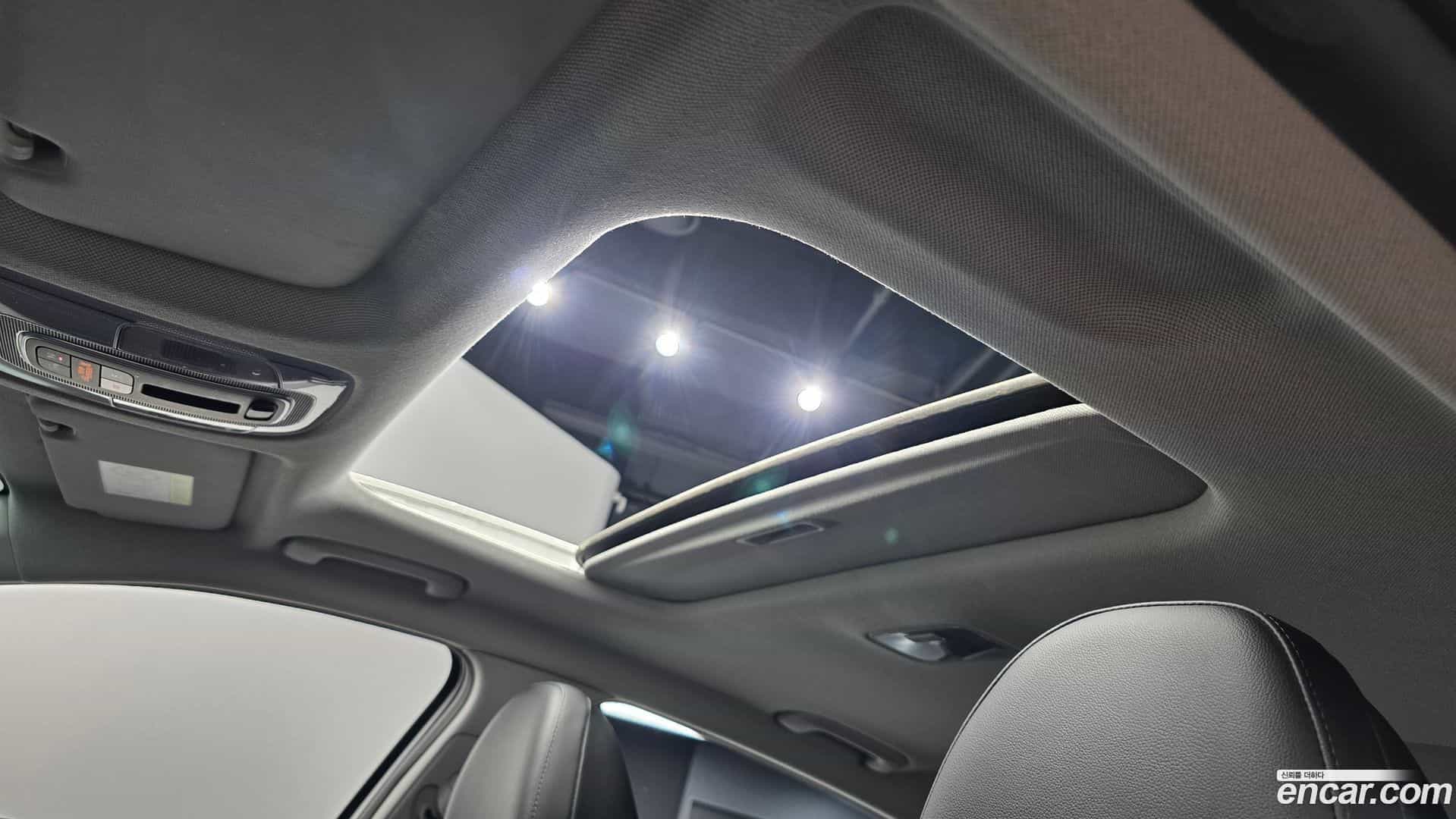 AVANTE Hyundai 2022.0-OPTION-023