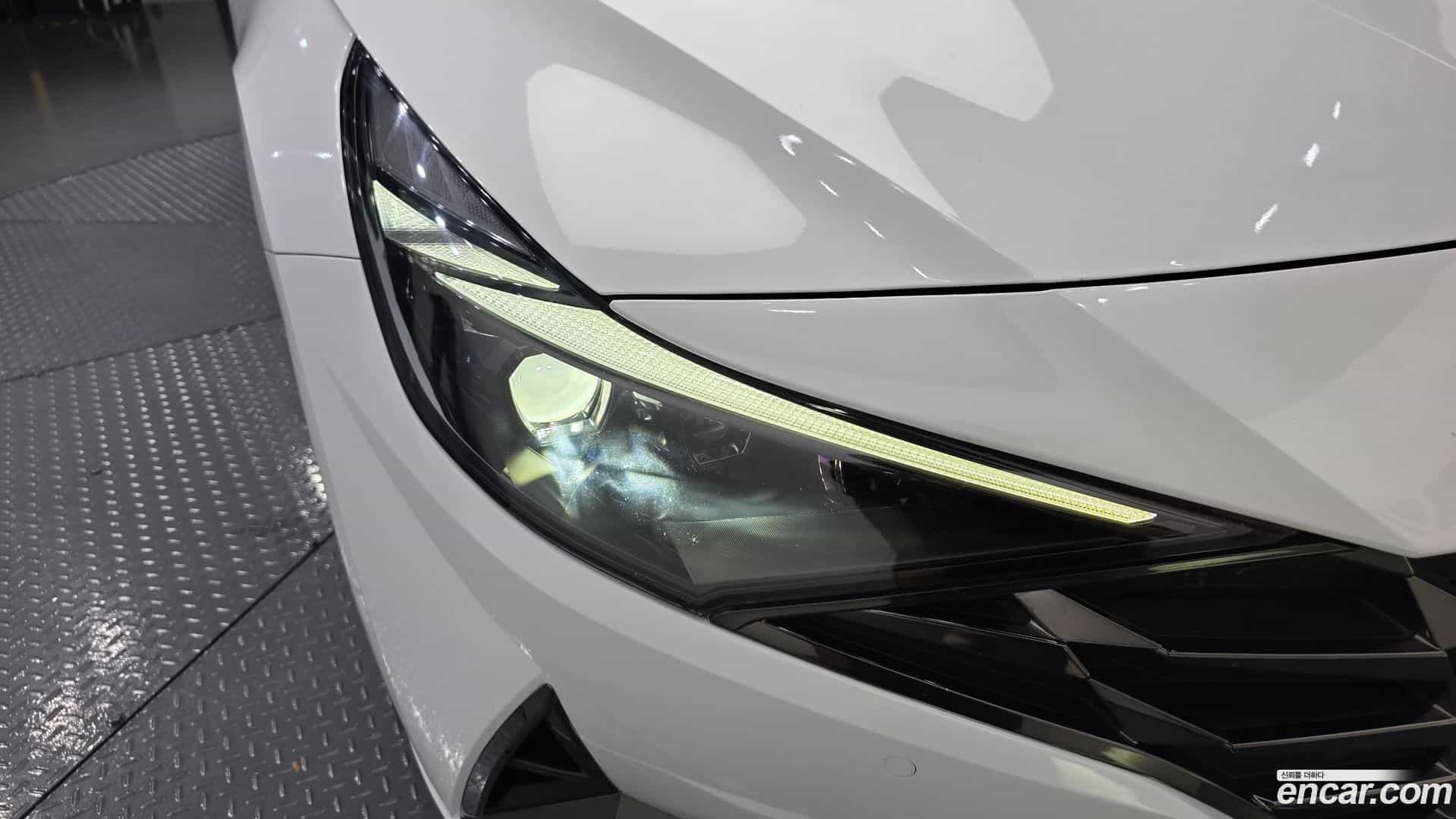 AVANTE Hyundai 2022.0-OUTER-032