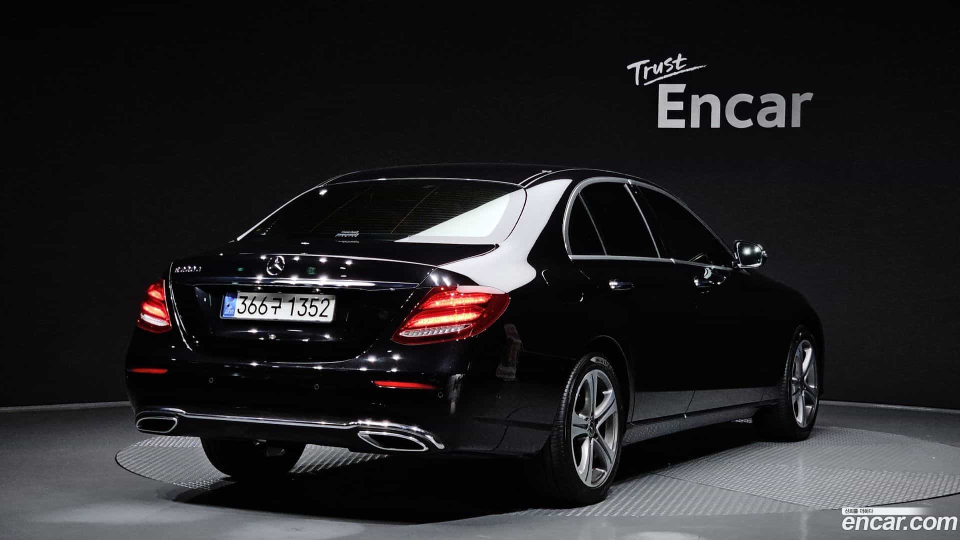E-Class Mercedes-Benz 2018.11-OUTER-002