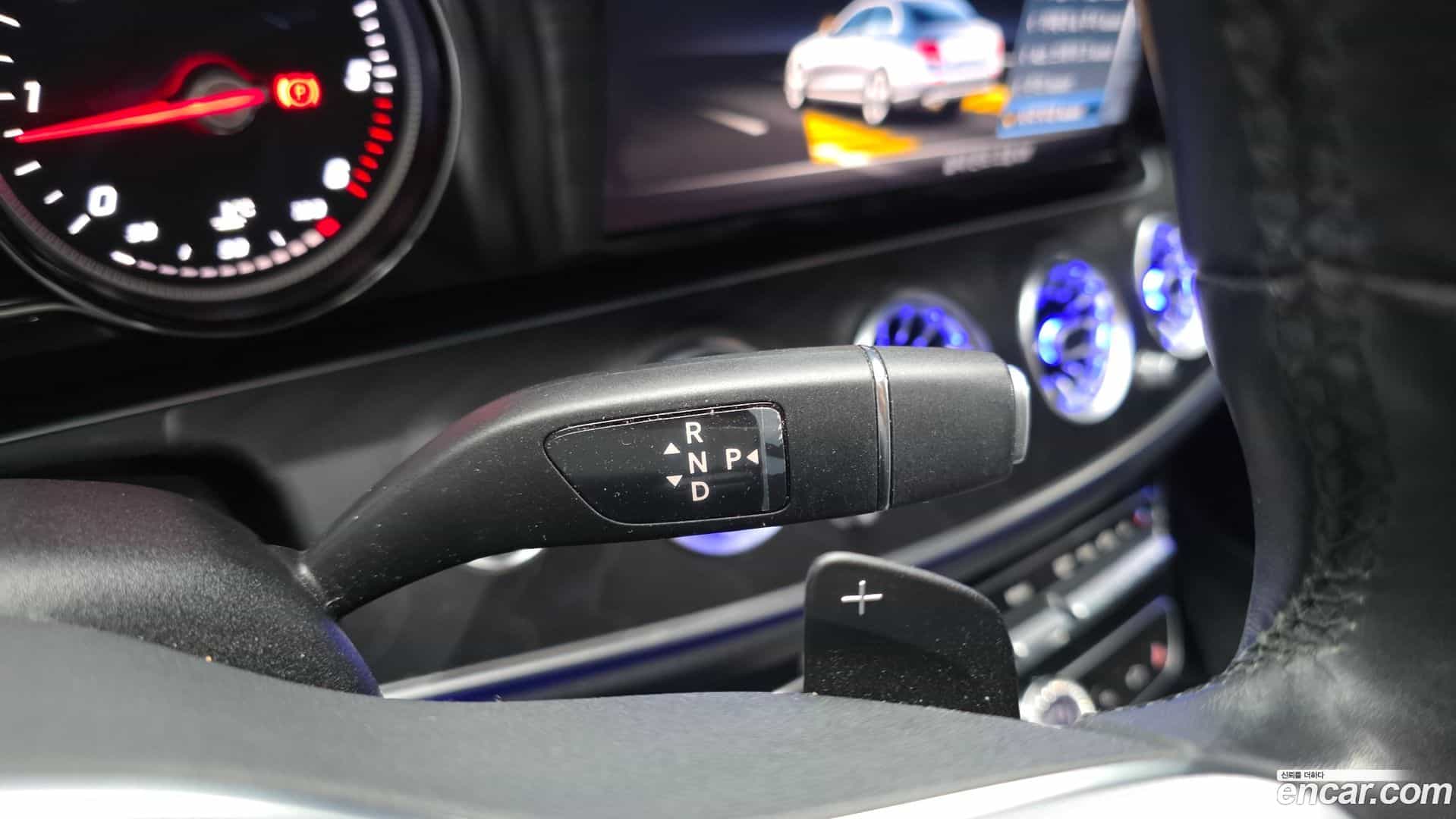 E-Class Mercedes-Benz 2018.11-INNER-009