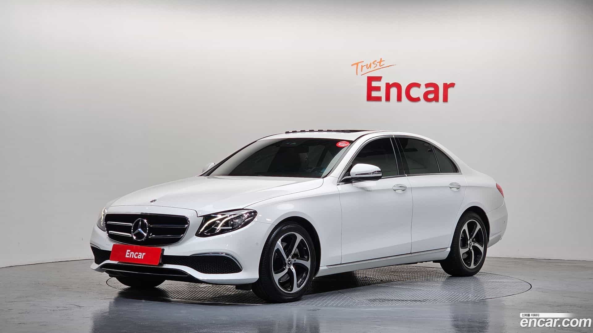 E-Class Mercedes-Benz 2020.0-OUTER-001
