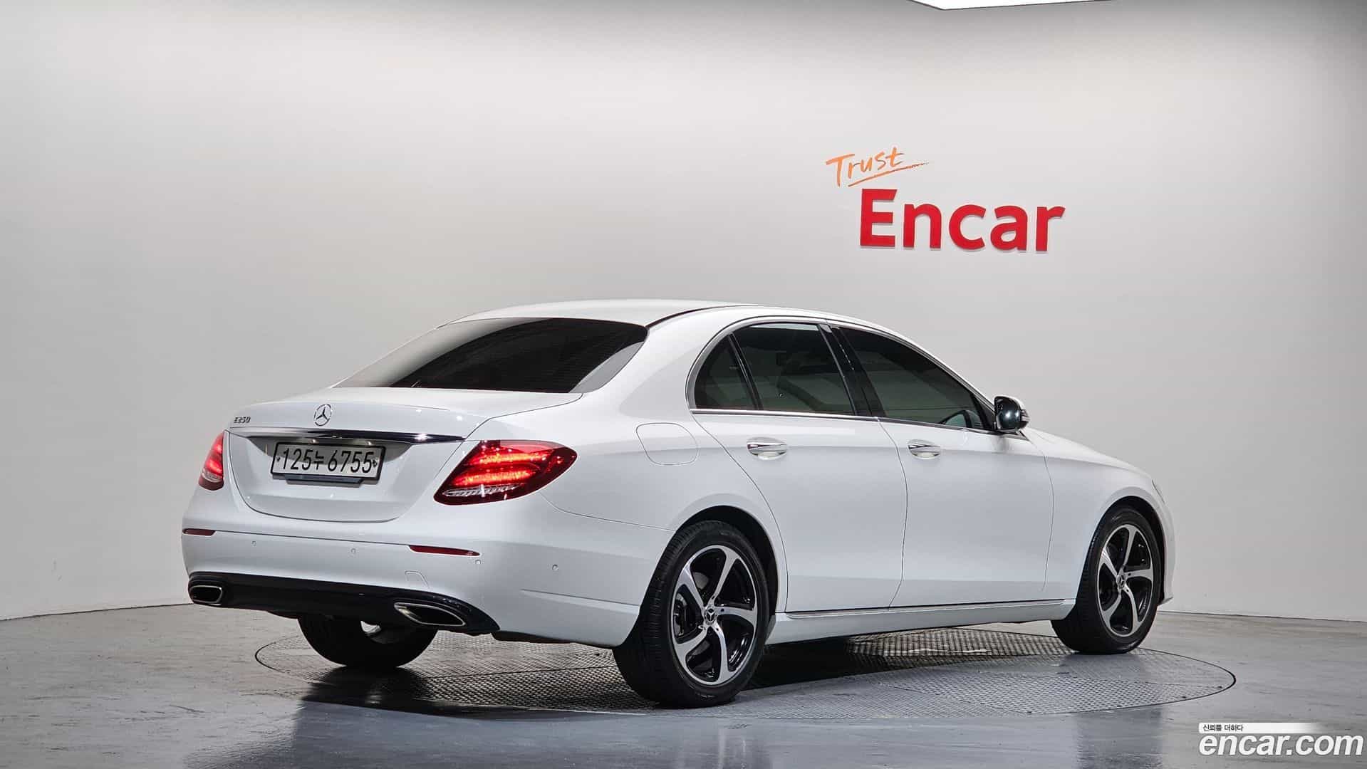 E-Class Mercedes-Benz 2020.0-OUTER-002