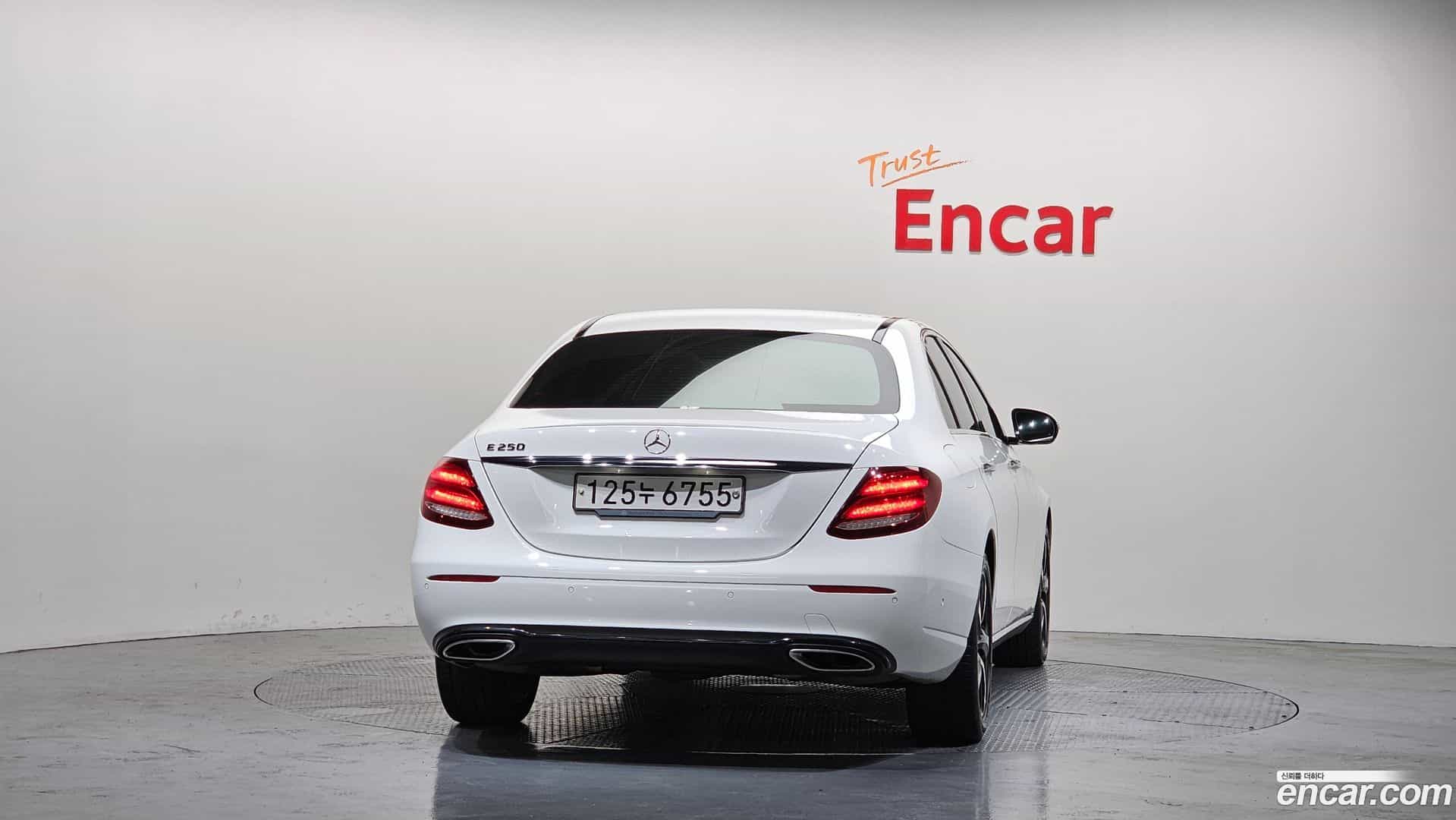 E-Class Mercedes-Benz 2020.0-OUTER-004