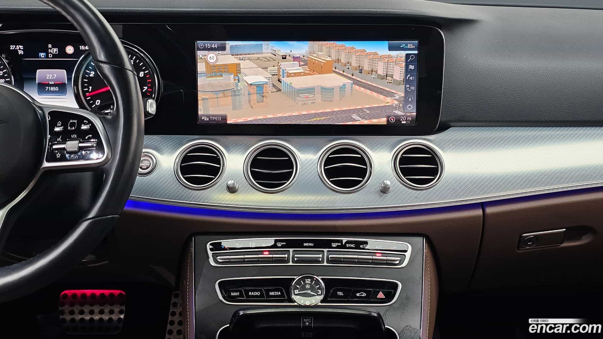 E-Class Mercedes-Benz 2020.0-OPTION-017