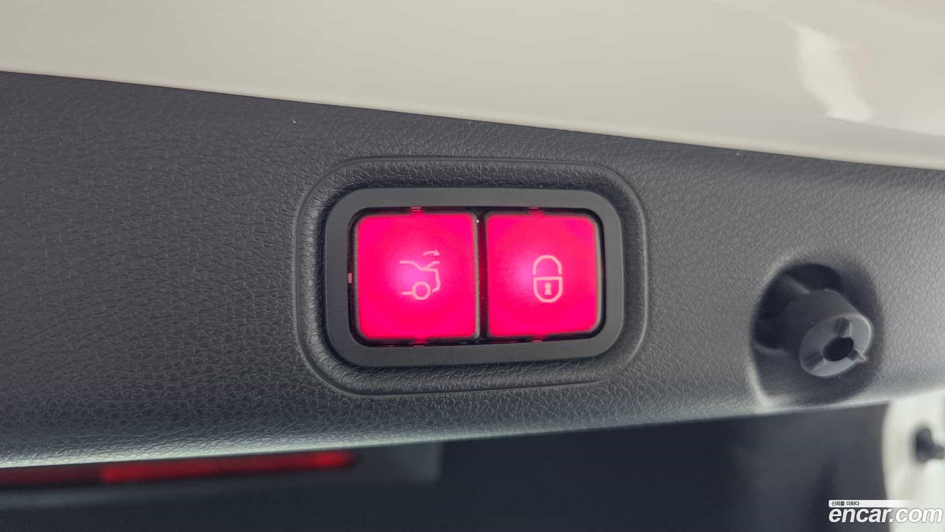 E-Class Mercedes-Benz 2020.0-OPTION-021