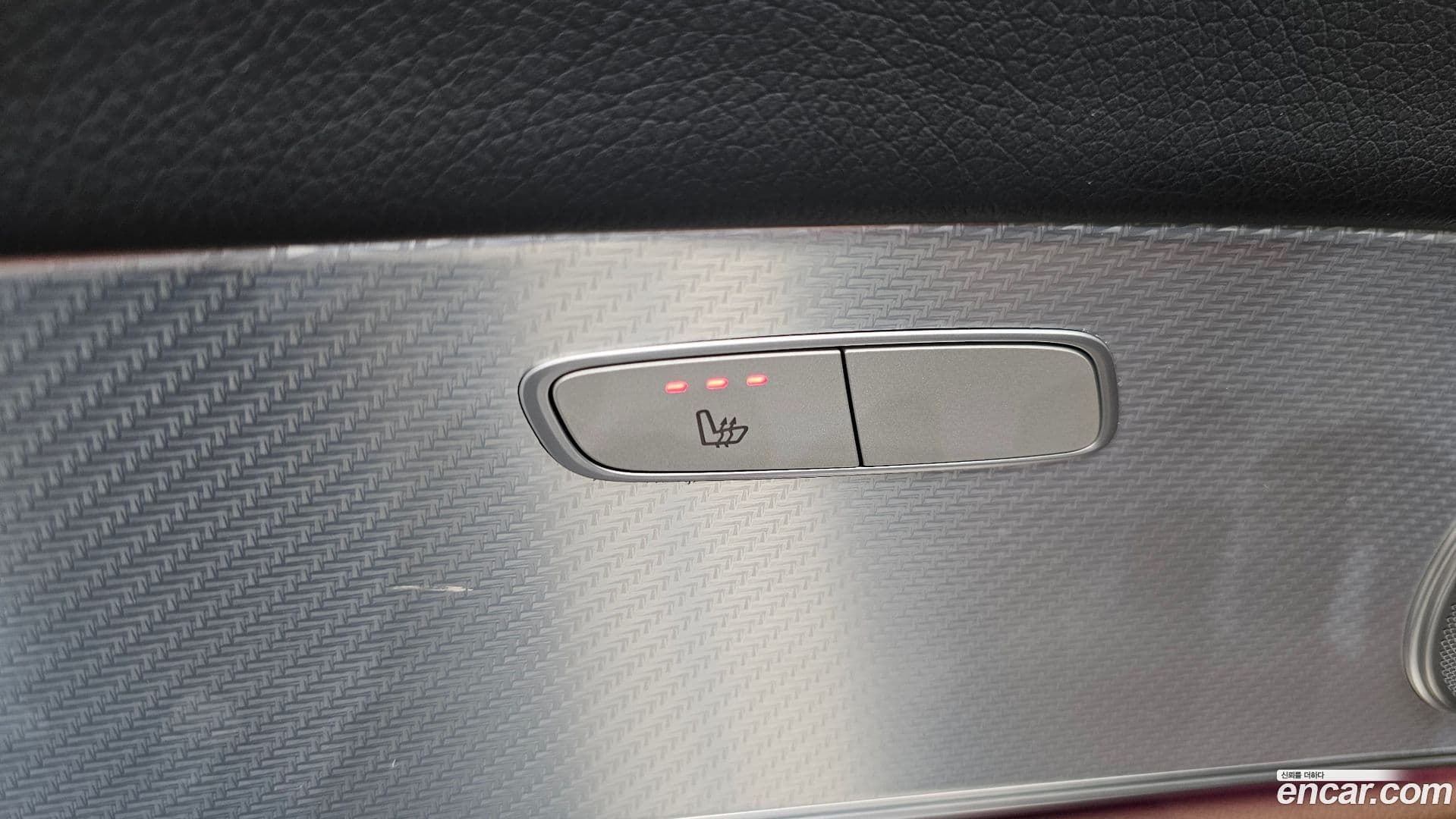 Main__Slider__Photo:E-Class Mercedes-Benz 2020.0-19