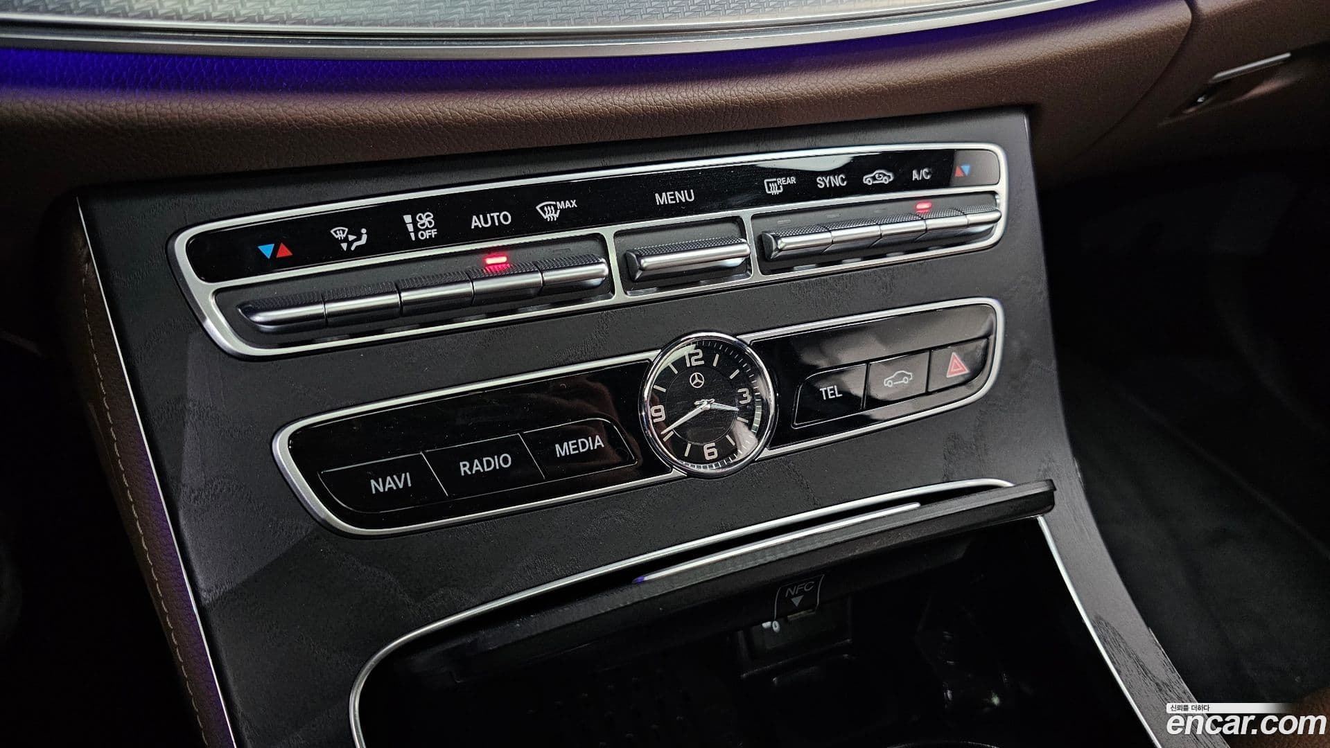Main__Slider__Photo:E-Class Mercedes-Benz 2020.0-27