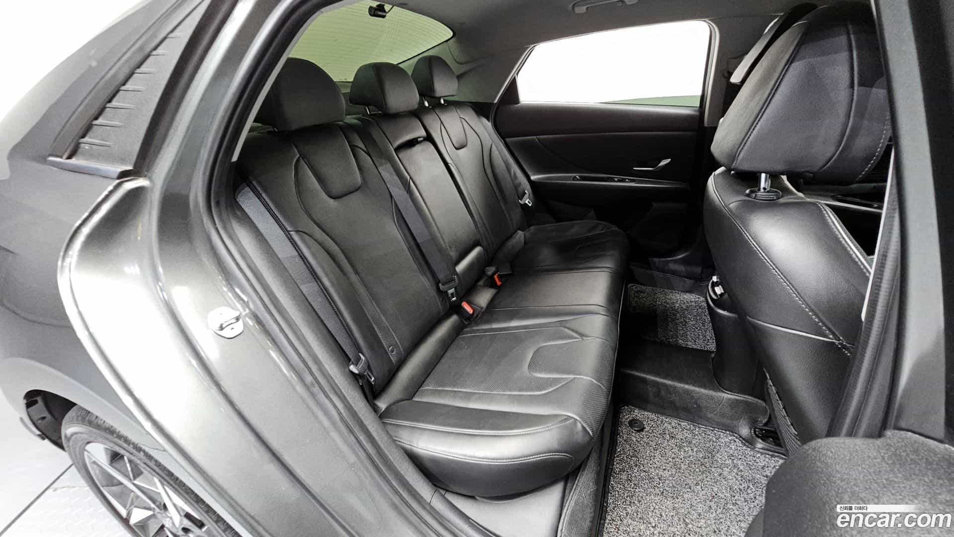 AVANTE Hyundai 2021.5-OPTION-015