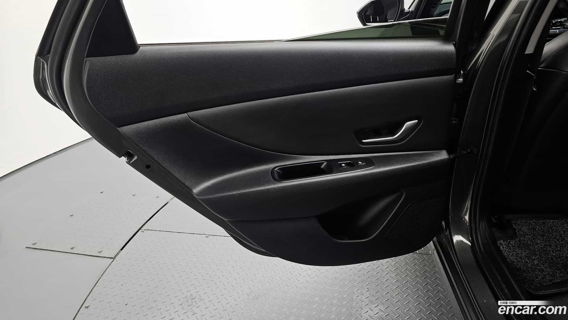 AVANTE Hyundai 2021.5-INNER-035