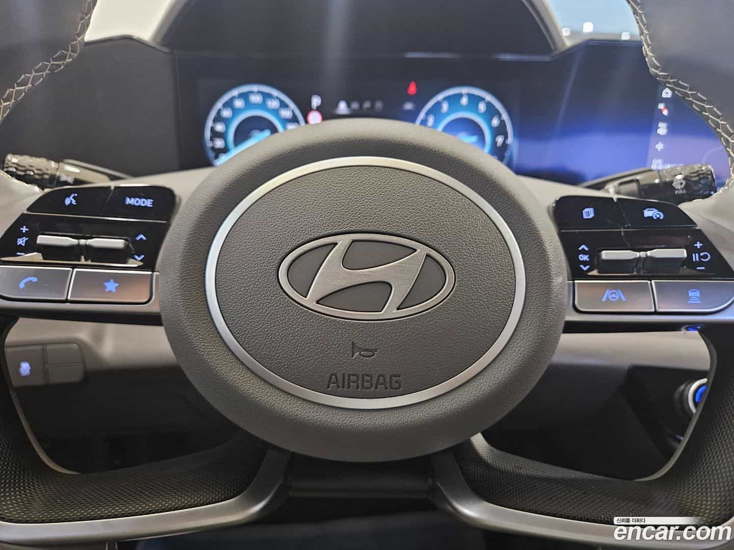 AVANTE Hyundai 2025.1-INNER-008