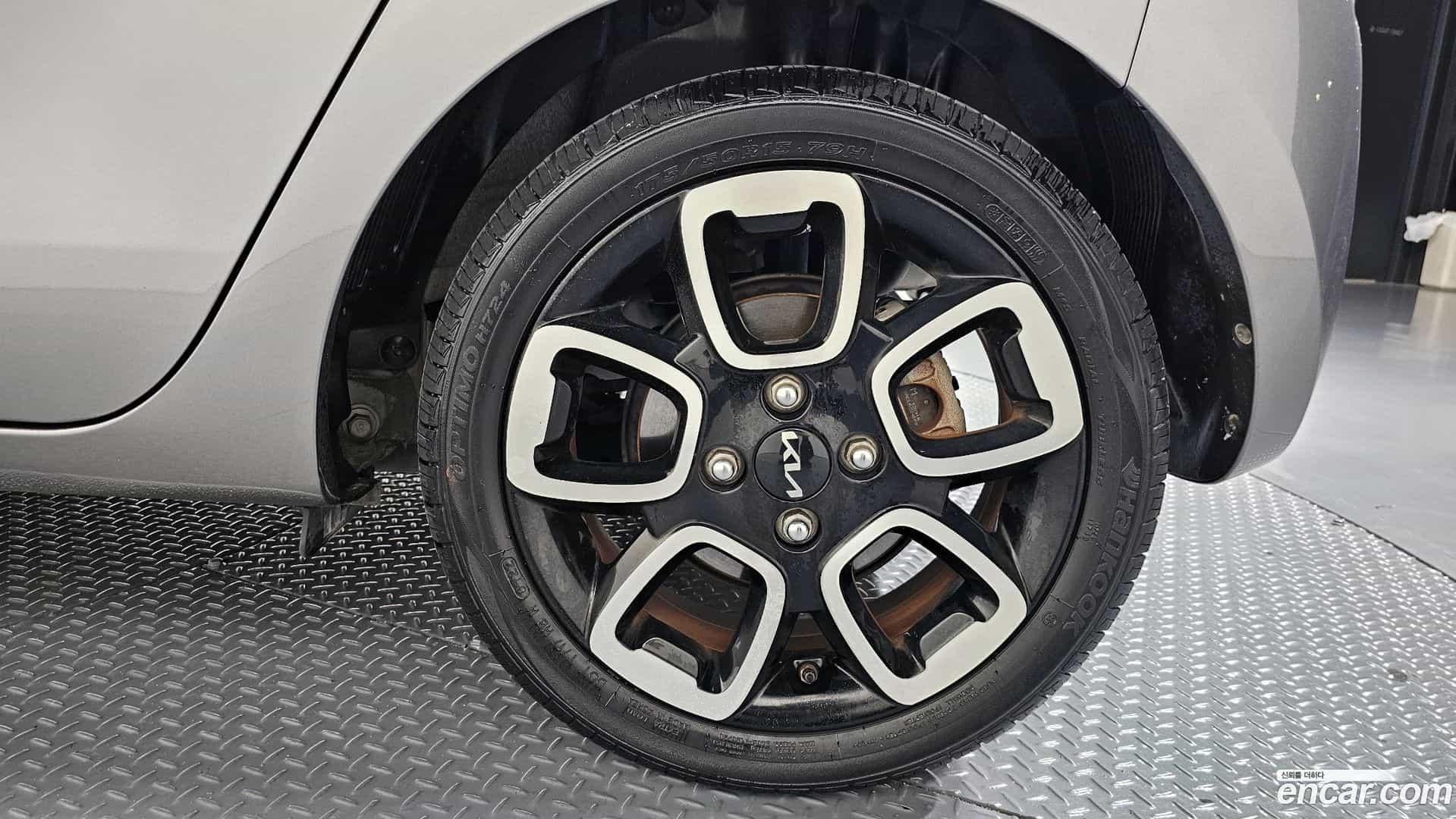 RAY Kia 2022.0-OUTER-031