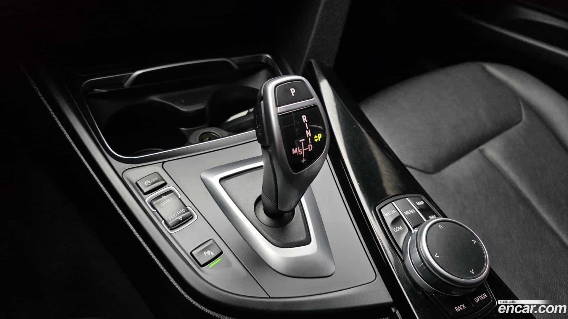 Gran Turismo BMW 2020.2-INNER-009