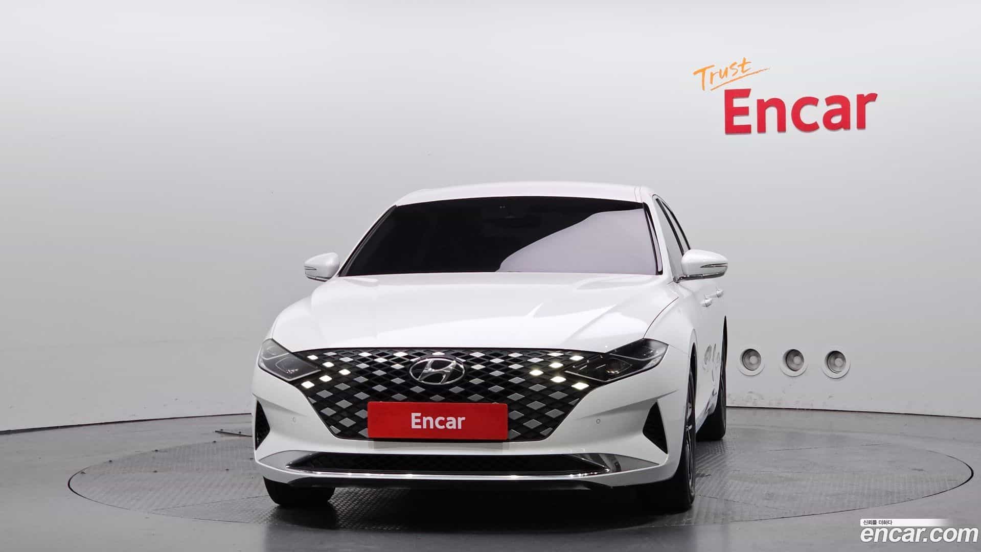 Grandeur Hyundai 2020.10-OUTER-003