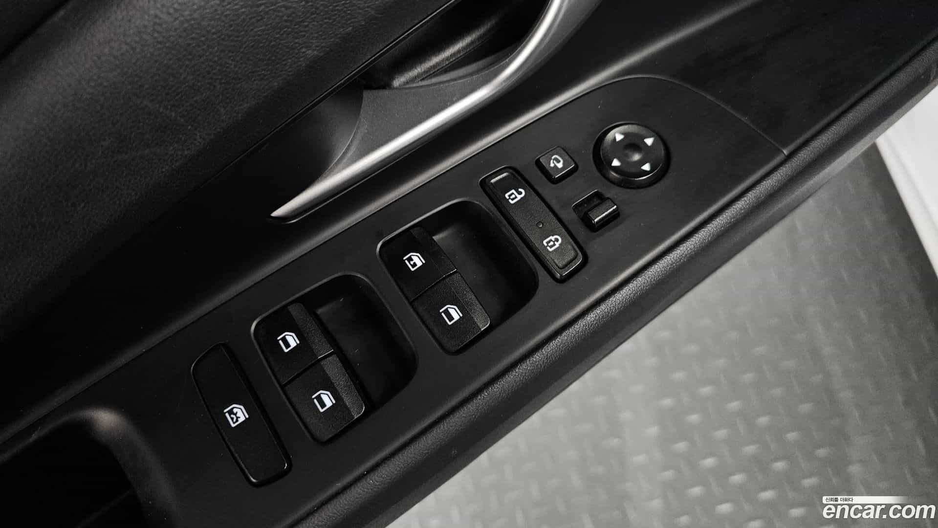AVANTE Hyundai 2022.8-OPTION-023
