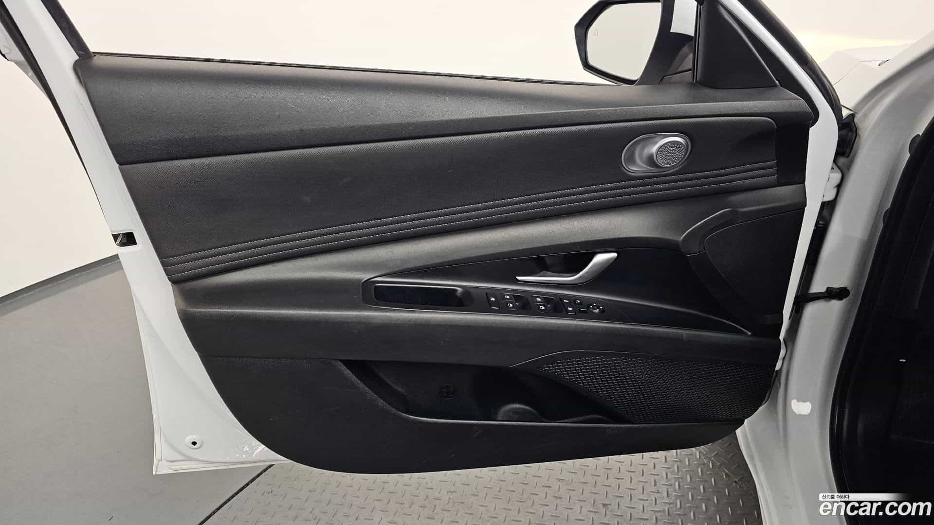AVANTE Hyundai 2022.8-INNER-034