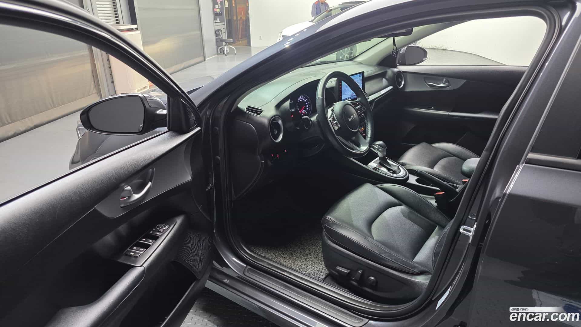 K3 Kia 2022.2-INNER-010