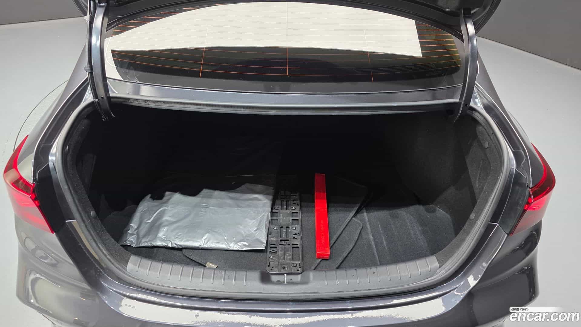 K3 Kia 2022.2-OPTION-041