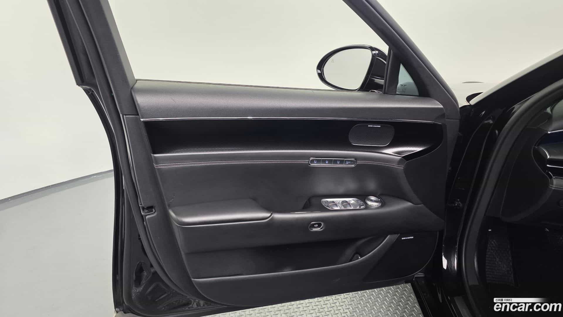 G90 Genesis 2022.5-INNER-034