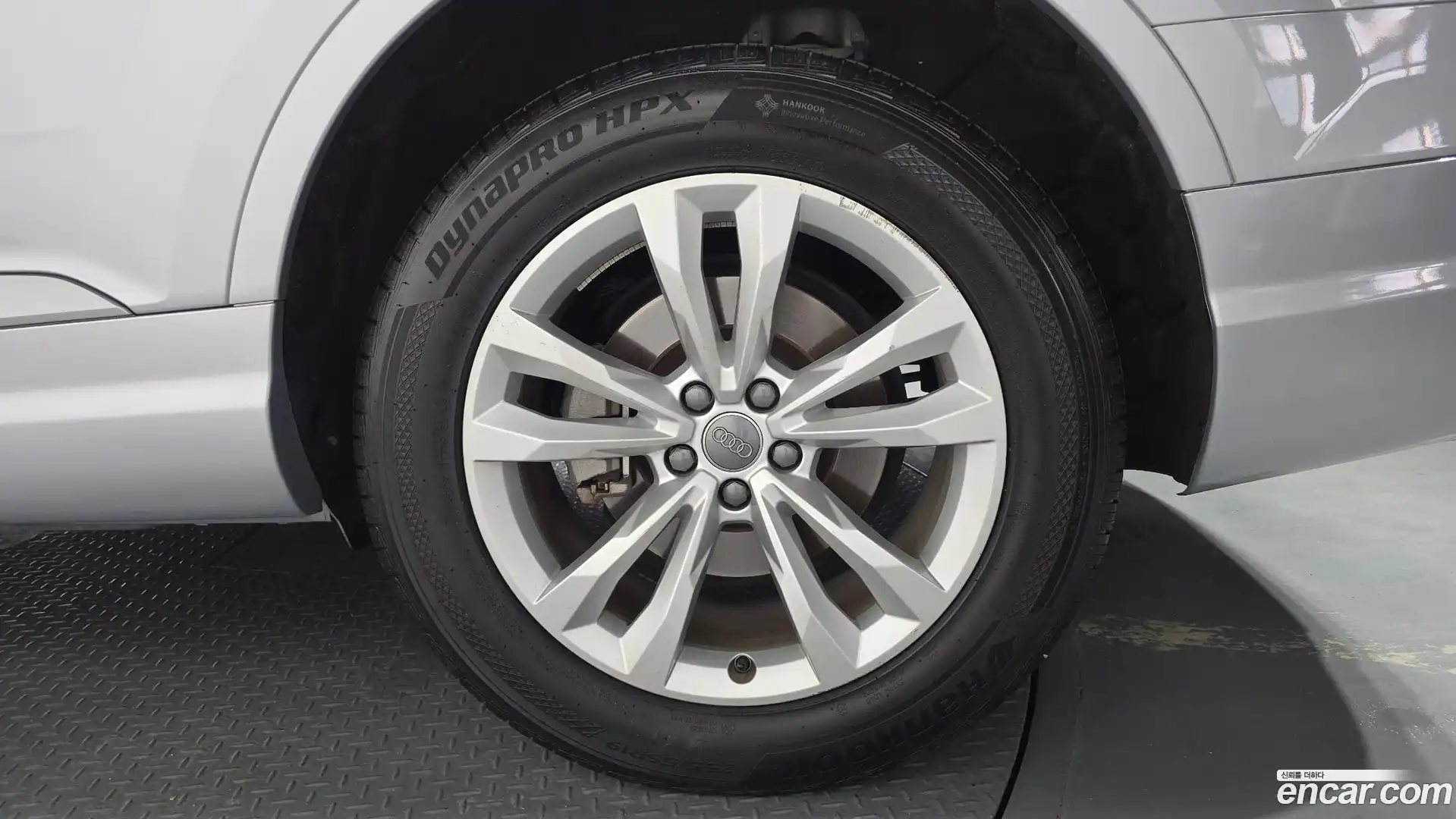 Q7 Audi 2019.10-OUTER-031