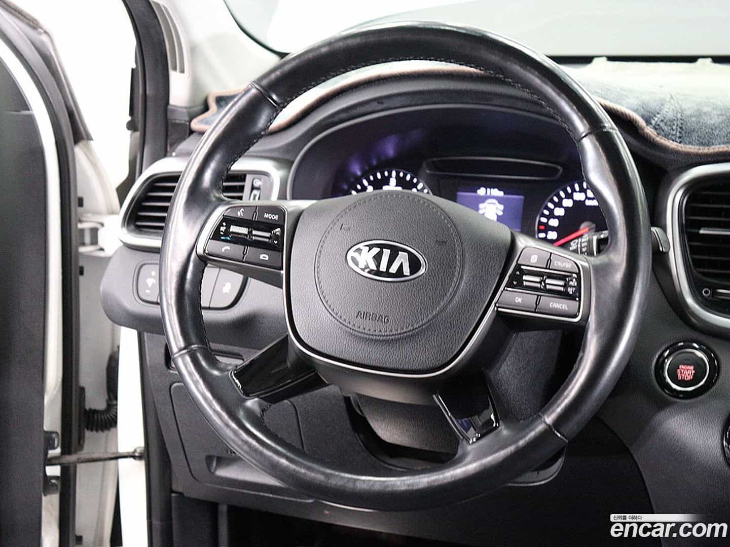 Sorento Kia 2018.2-OPTION-019