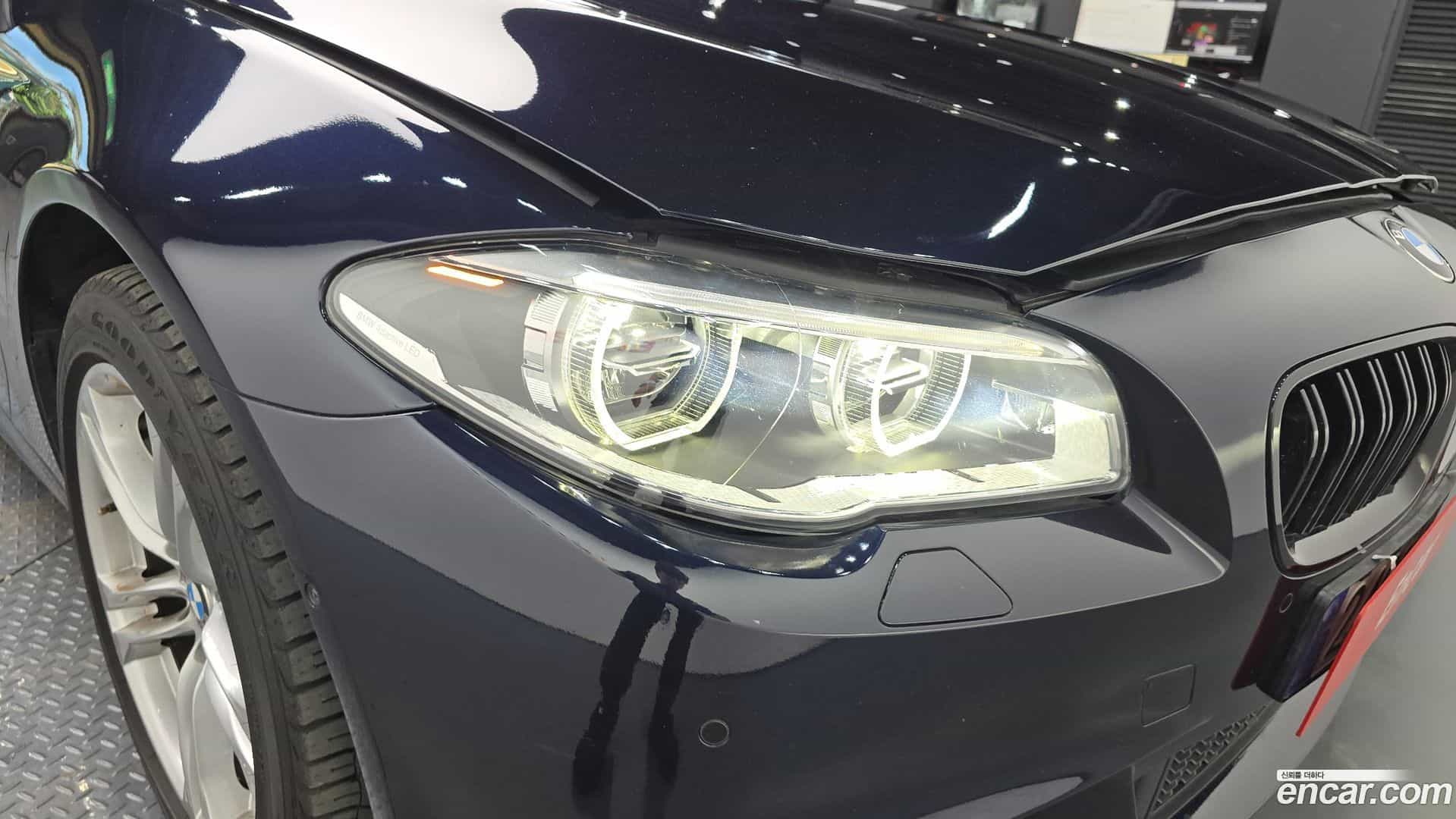 5-Series BMW 2014.5-OUTER-032