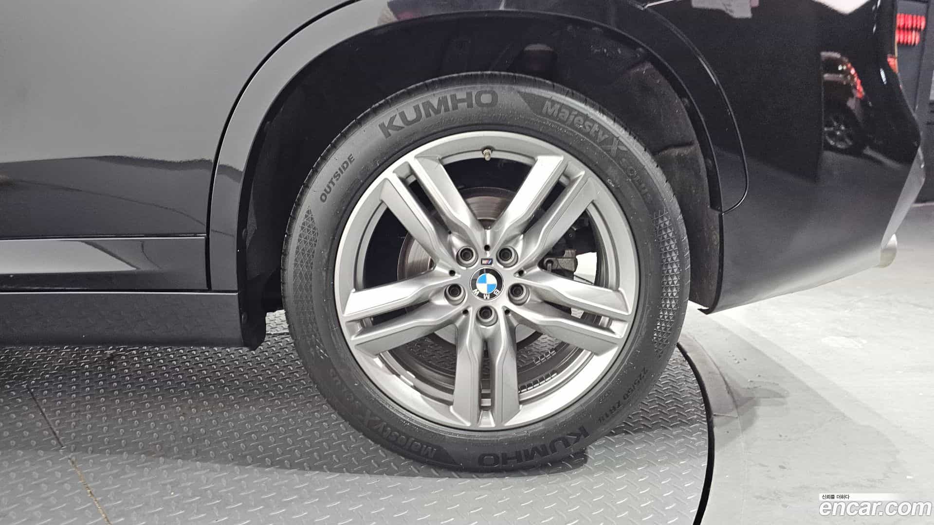 X1 BMW 2021.3-OUTER-031