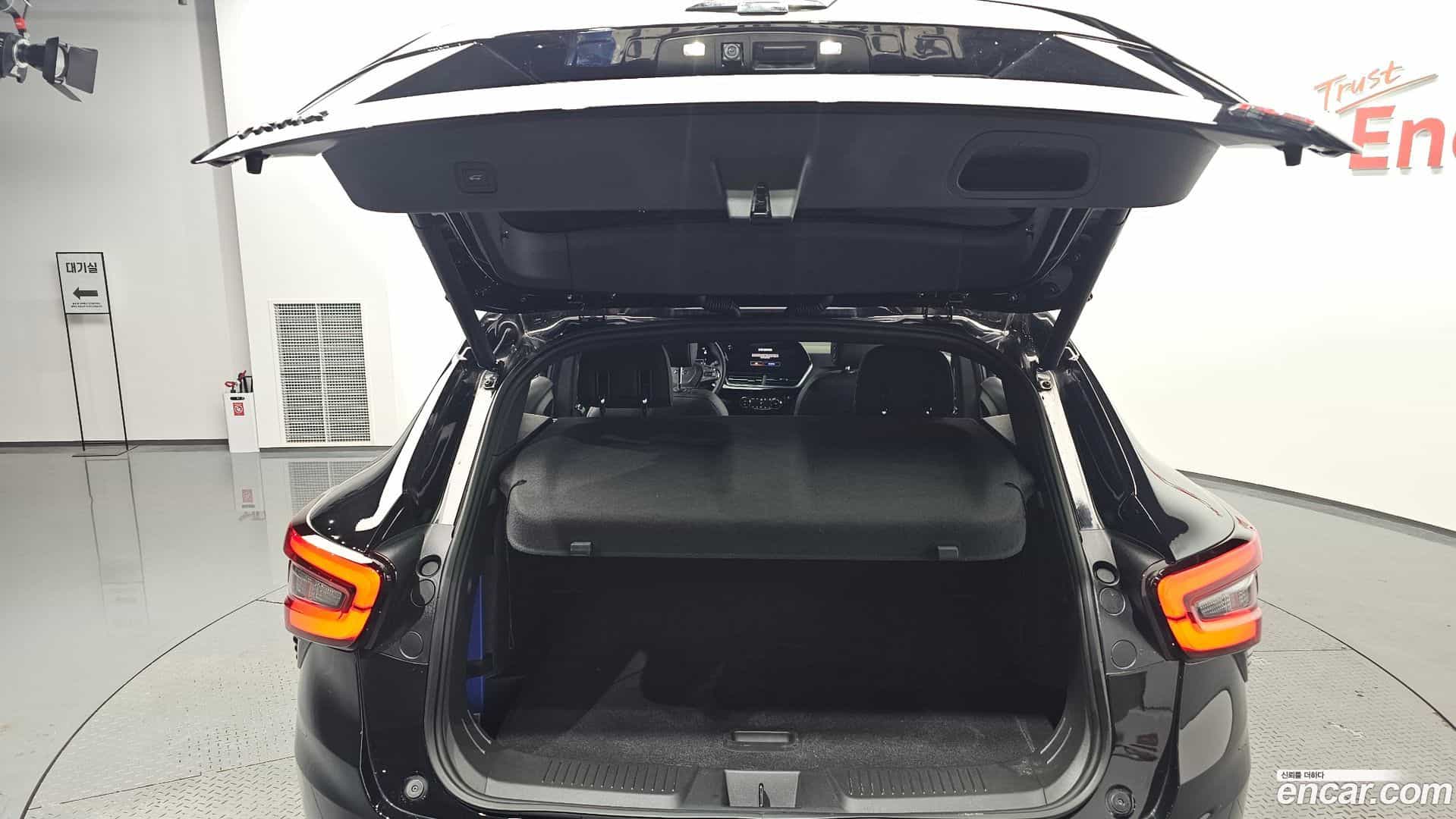 Trax Chevrolet 2023.9-OPTION-024