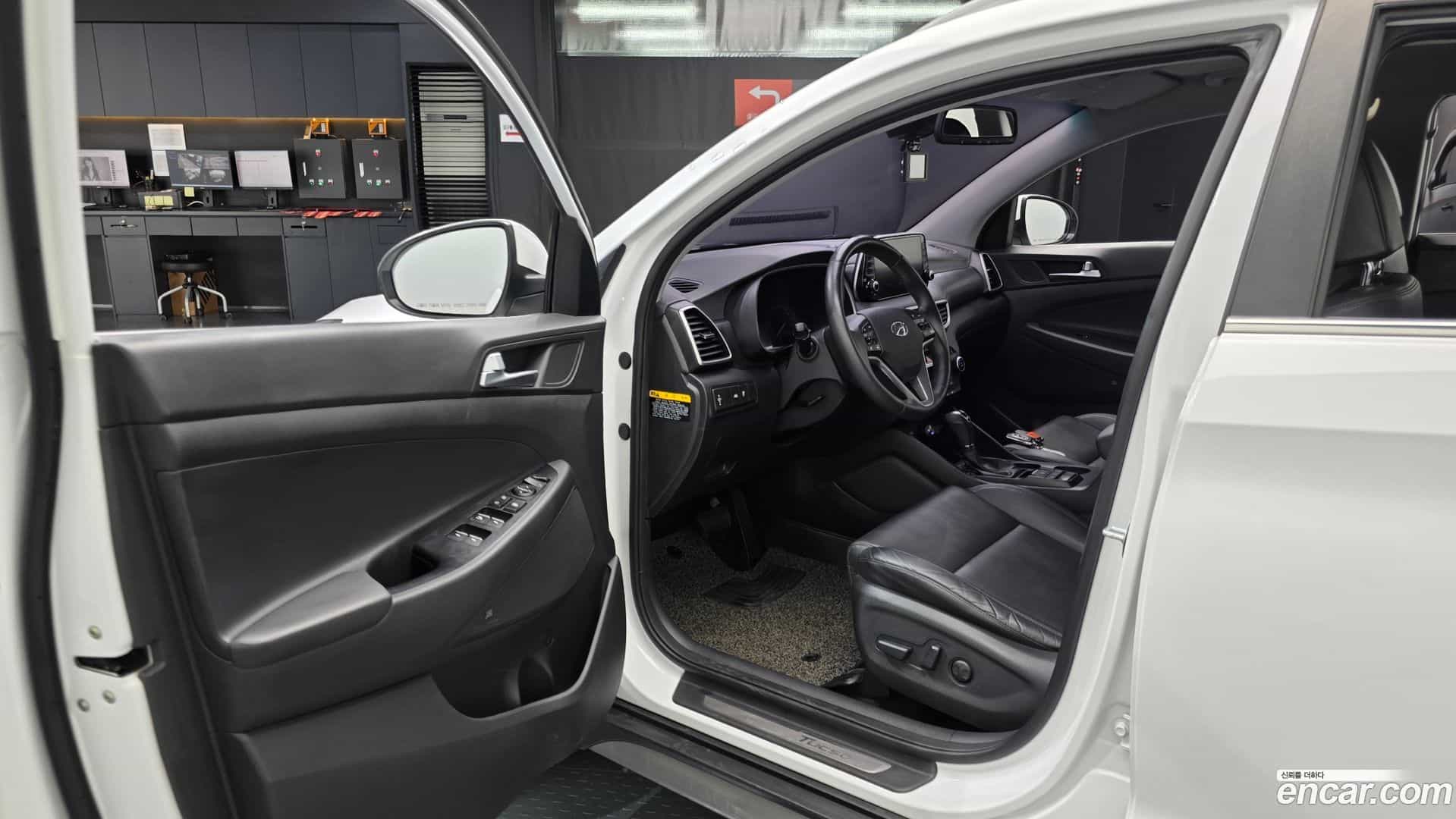 Tucson Hyundai 2019.1-INNER-010