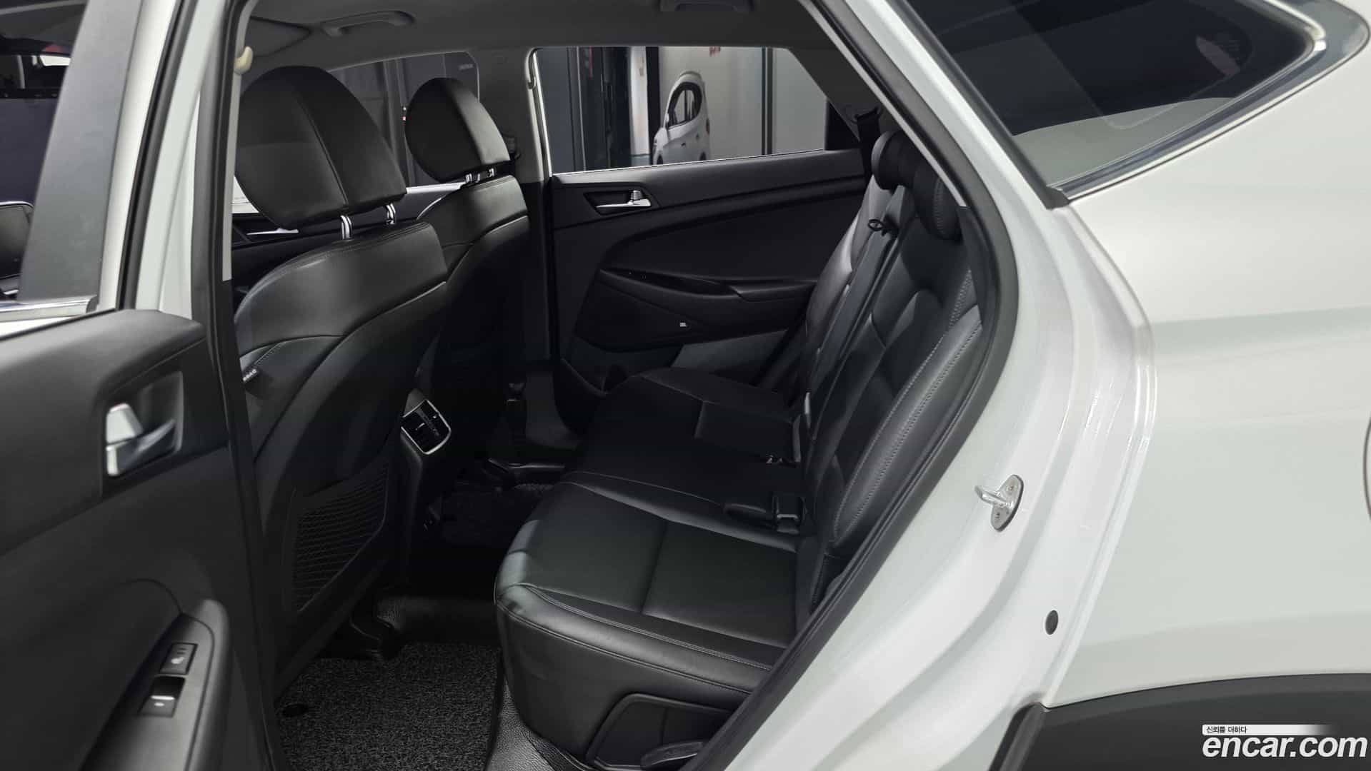 Tucson Hyundai 2019.1-OPTION-016