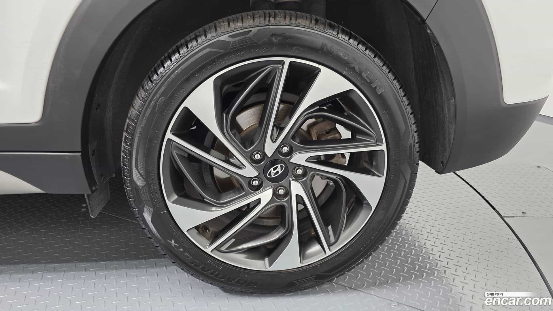 Tucson Hyundai 2019.1-OUTER-031