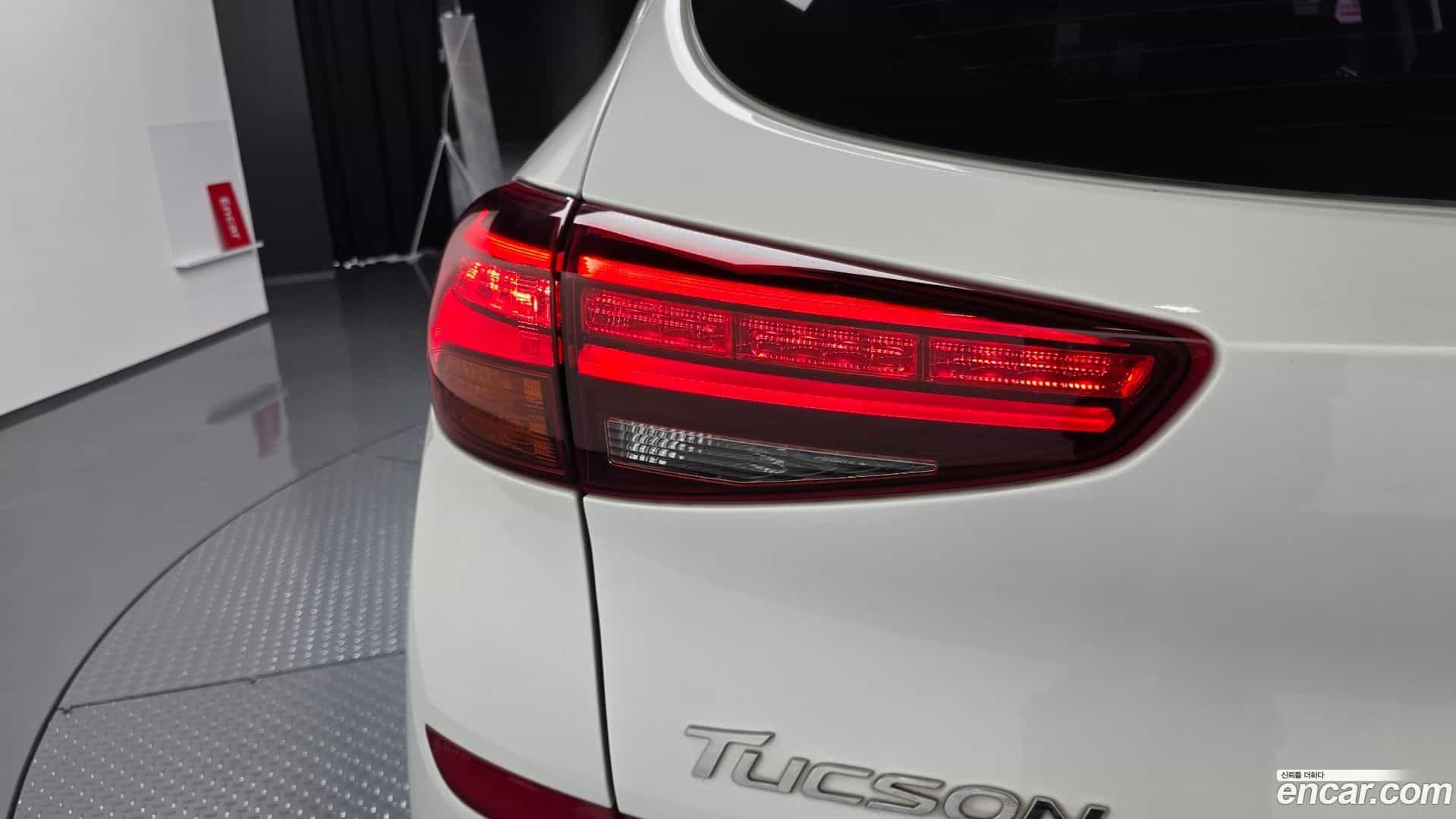 Tucson Hyundai 2019.1-OUTER-033