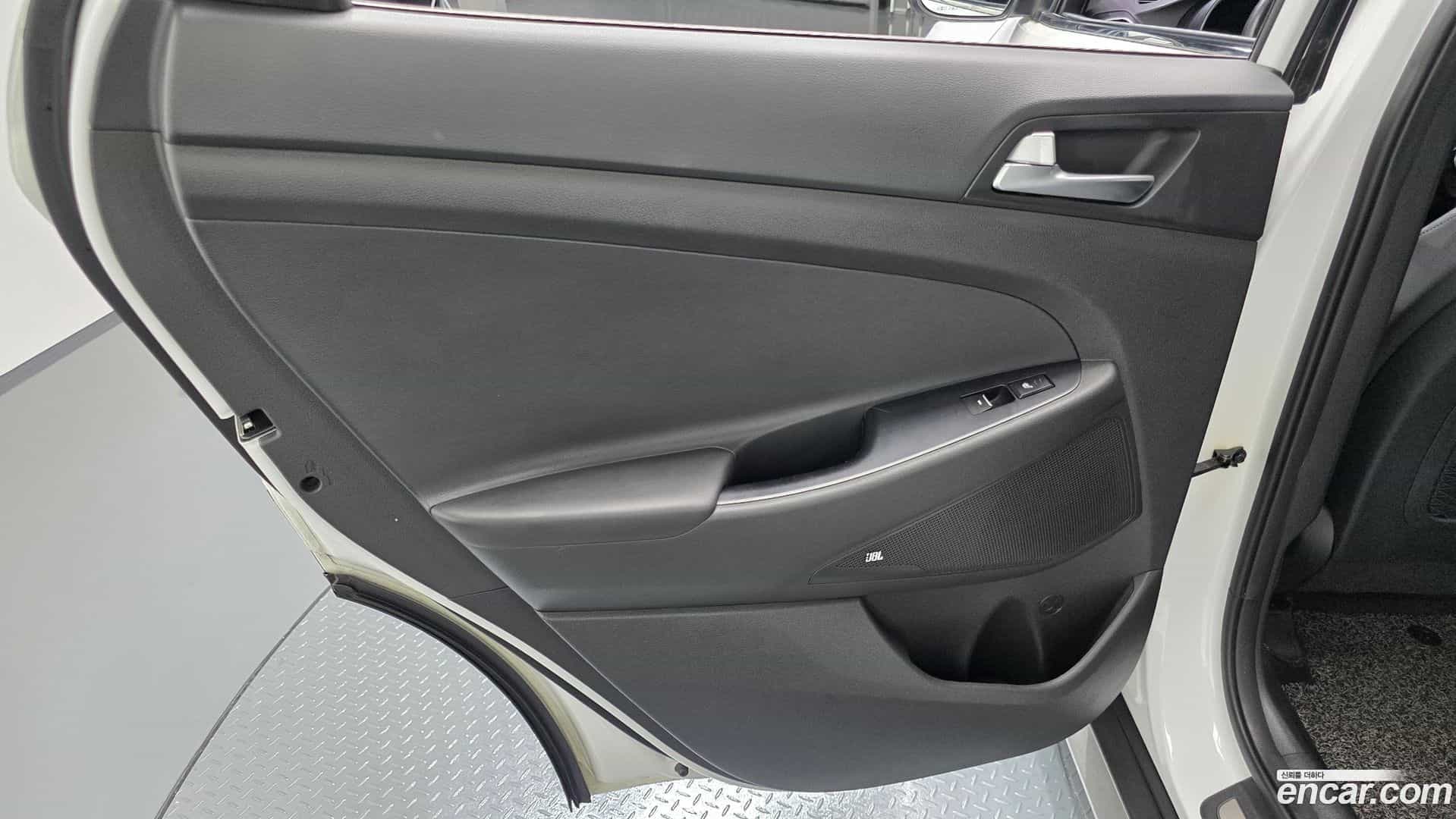 Tucson Hyundai 2019.1-INNER-035
