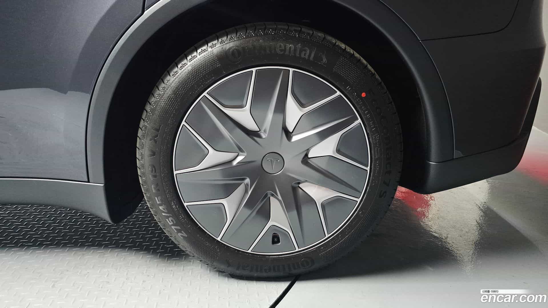Model Y Tesla 2026.3-OUTER-031