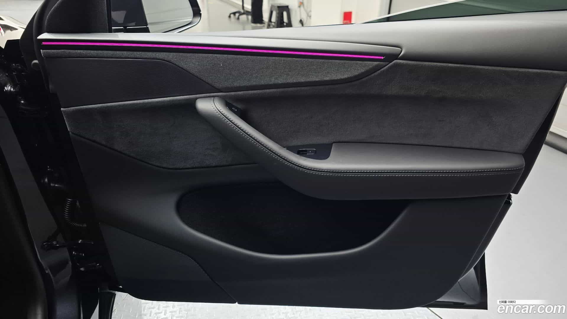 Model Y Tesla 2026.3-INNER-035