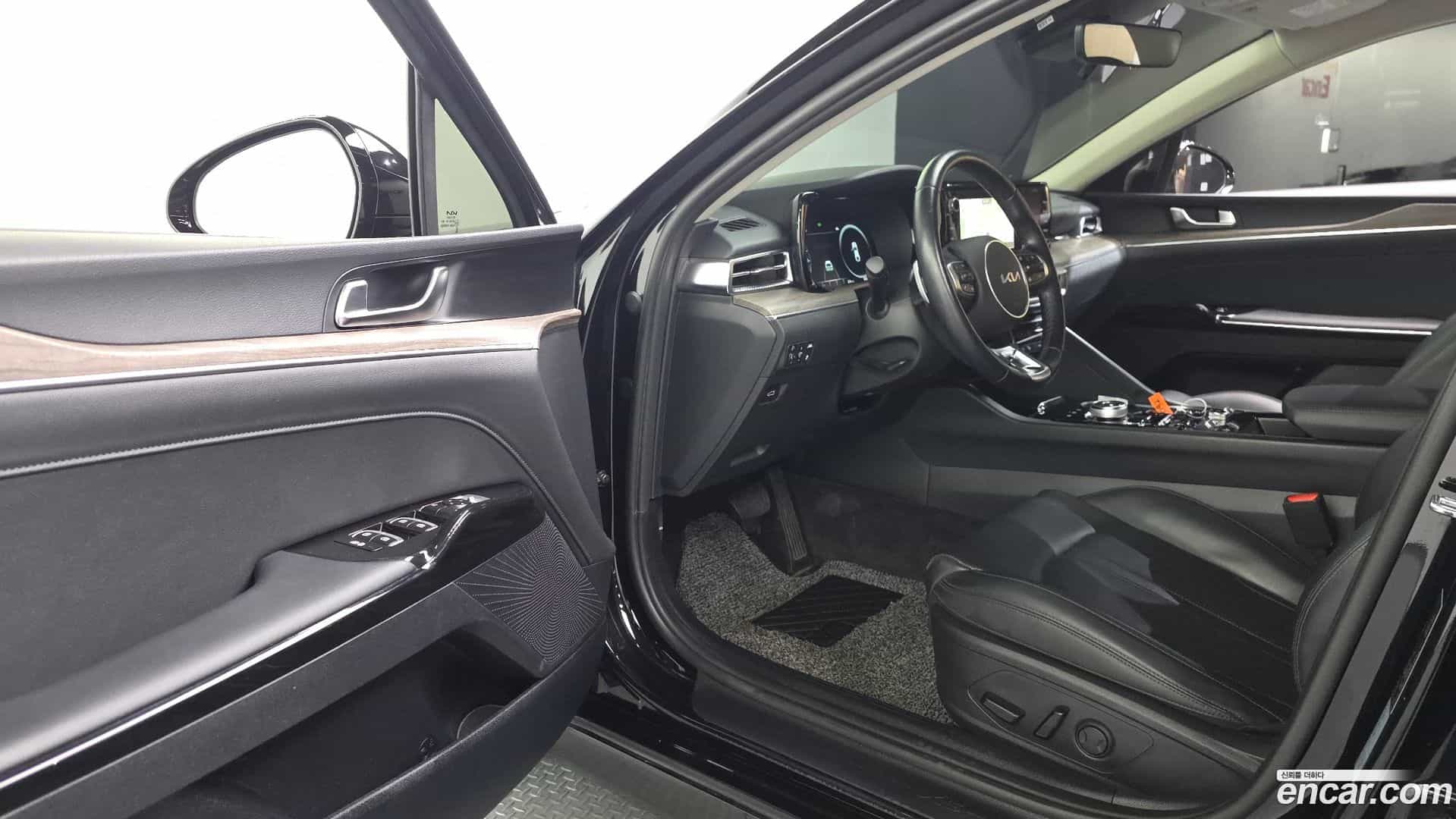 K5 Kia 2023.4-INNER-010