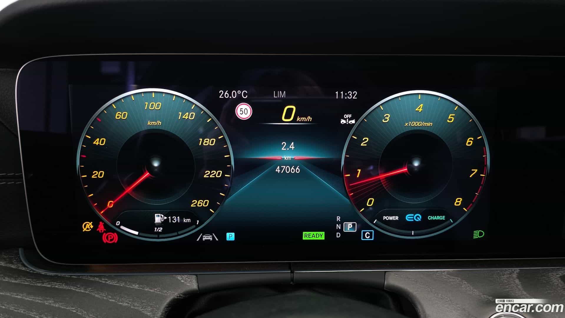 E-Class Mercedes-Benz 2022.4-INNER-008