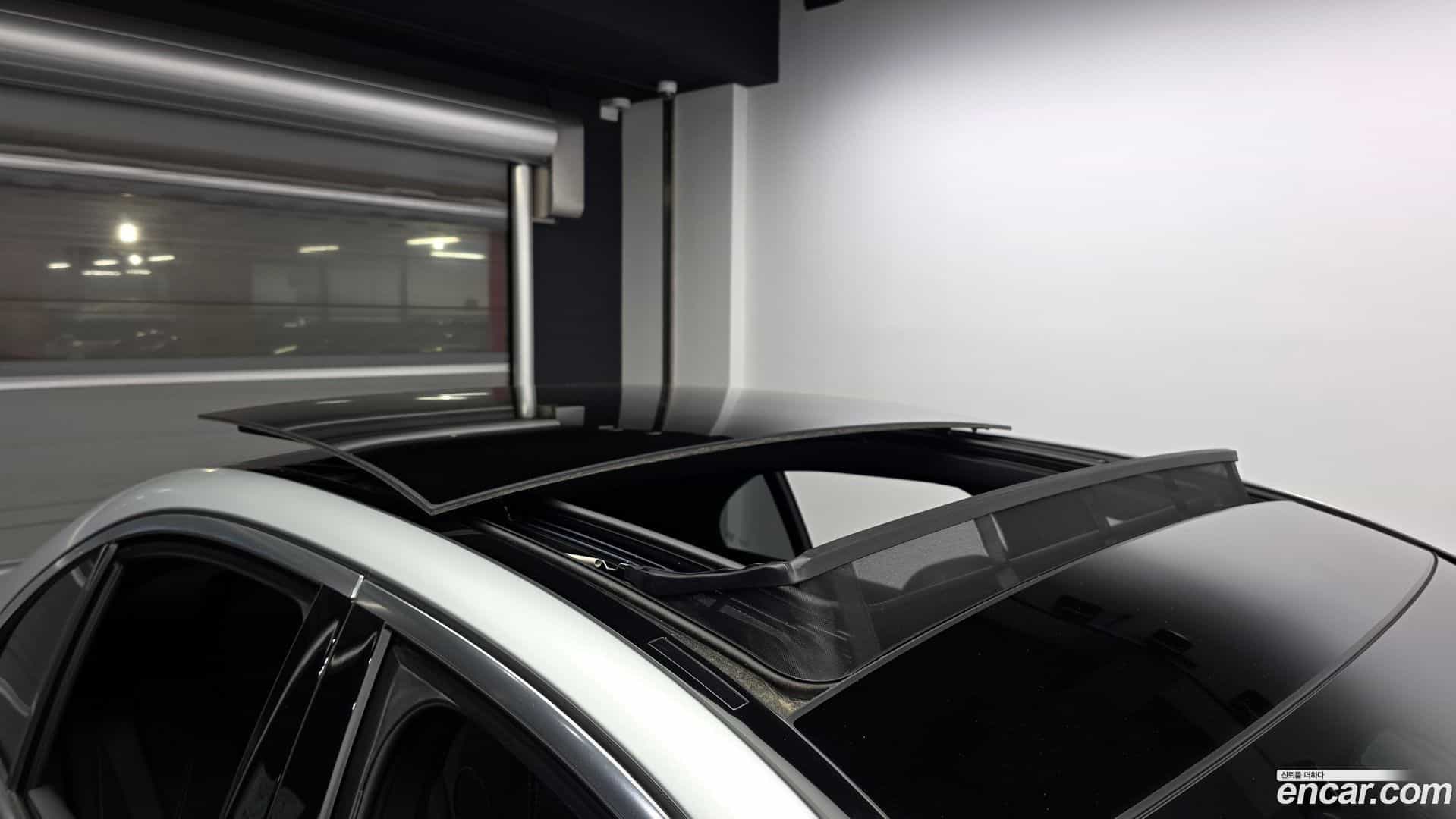 E-Class Mercedes-Benz 2022.4-OPTION-043