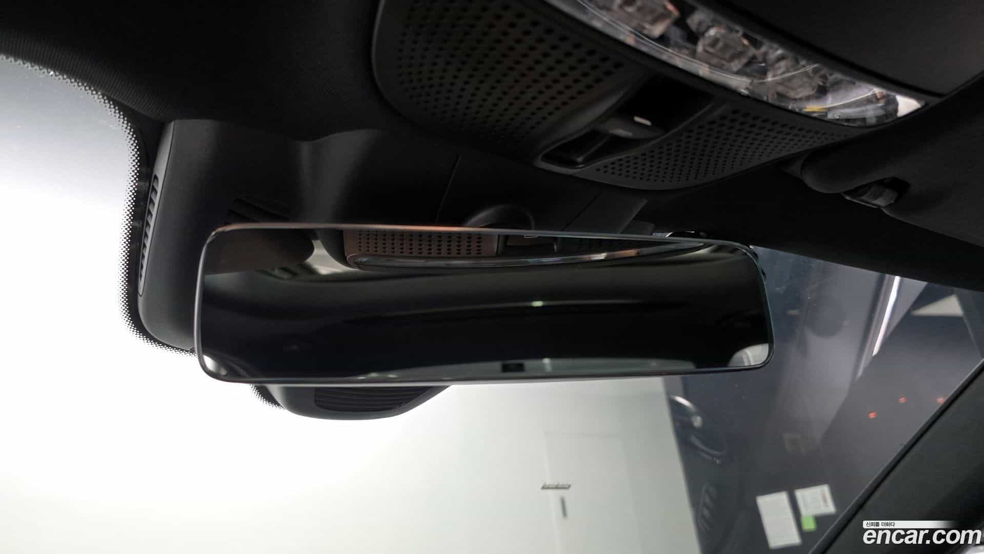 E-Class Mercedes-Benz 2022.4-OPTION-044
